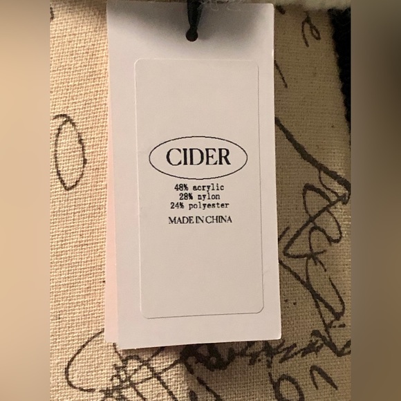 Cider faux fur neckline cable knit cardigan NWT Size XXL - Picture 9 of 12